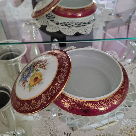 Vintage 1970's 6" French Limoges Floral Trinket or candy Dish w/ Lid - Picture 3 of 10